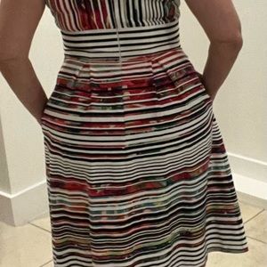 Very nice modern dress , Nine West size 4